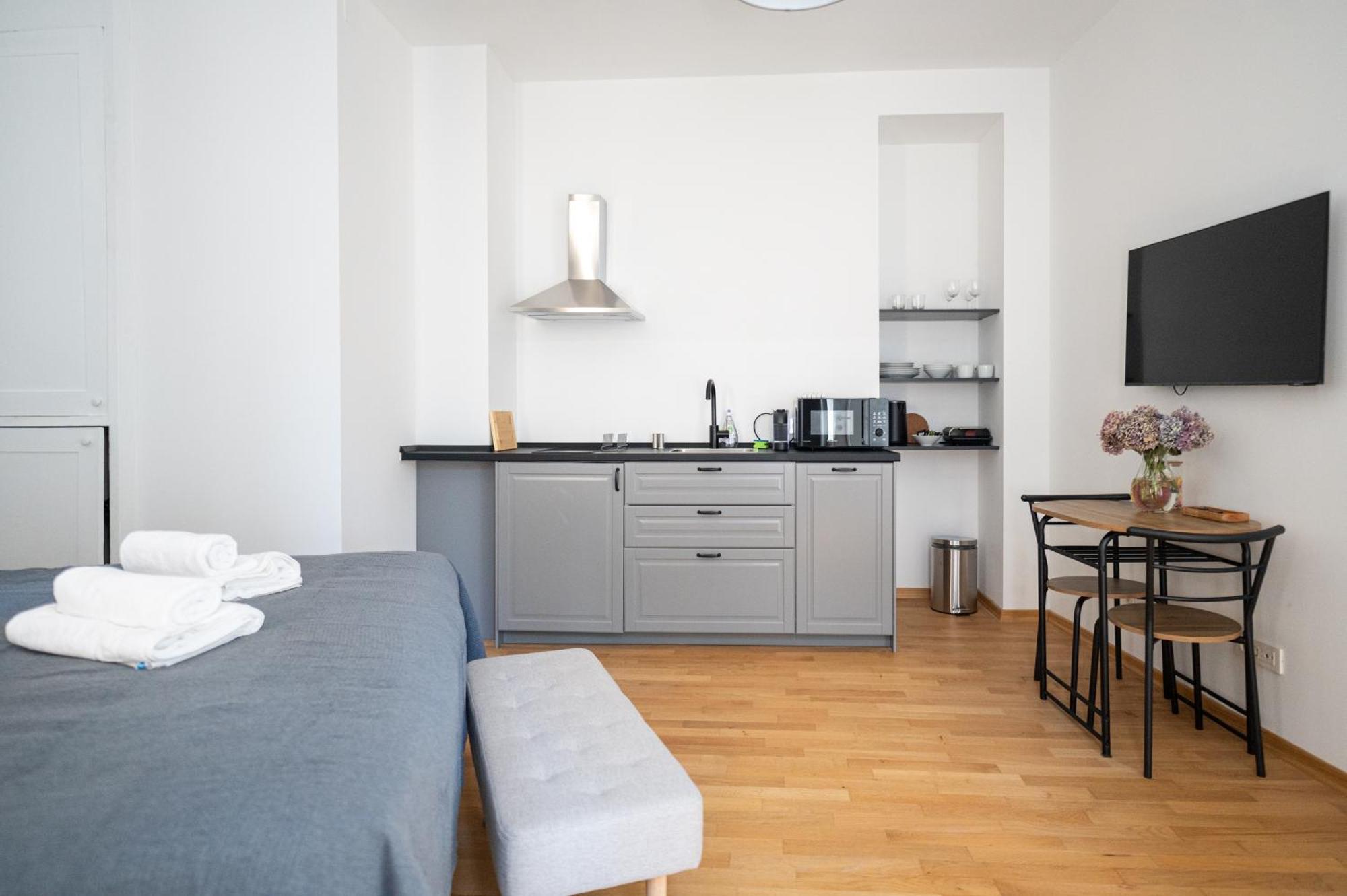 Wally Apartments By Flat White - With Elevator 萨格勒布 外观 照片
